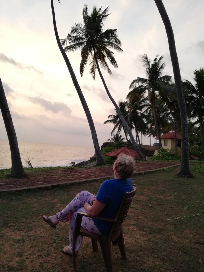 Maadathil Cottages Varkala Exterior foto